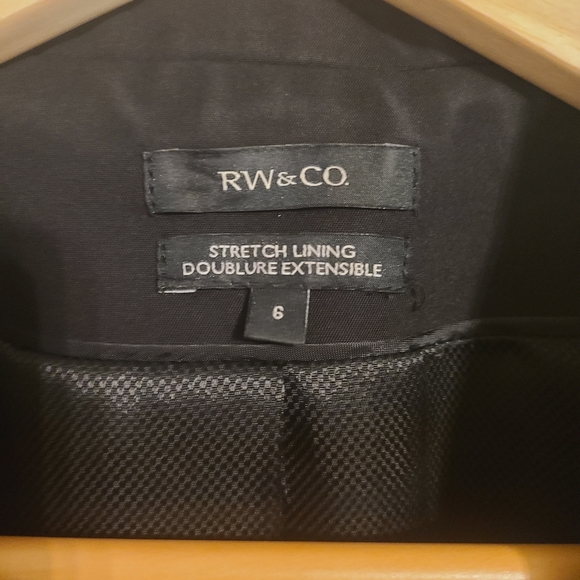 RW&CO Black One Button Blazer Size 6 Streth Lining - Picture 2 of 5